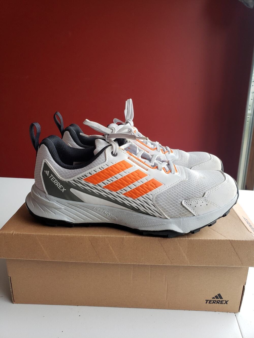 Adidas Terrex Tracefinder 2 Shoes Size 10 Womens Gray Trail Running Hiking JI428